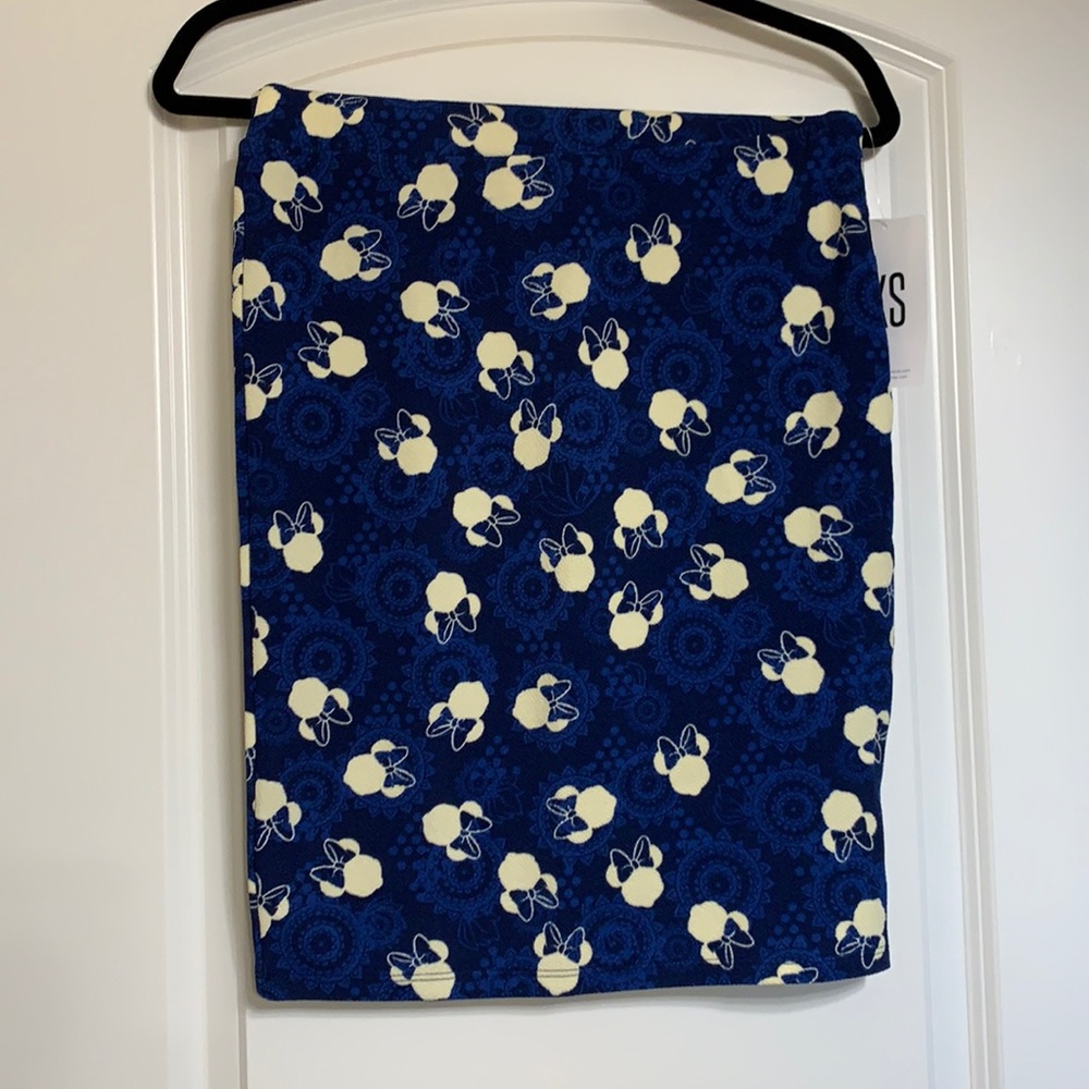 XS LuLaRoe Disney Cassie Skirt